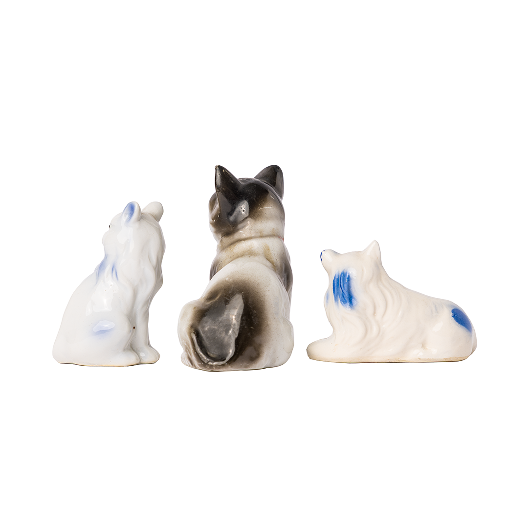 Vintage “Made in Japan” Mini Cat Figurine Set – Hand-Painted Ceramic Trio
